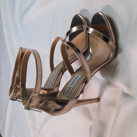 Steve Madden Rose Gold Heels size 7.5M - Picture 8 of 14
